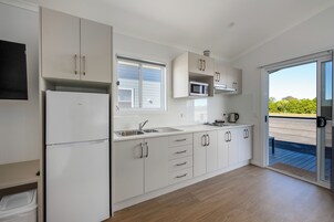 Superior Studio | Private kitchen | Fridge, microwave, stovetop, coffee/tea maker