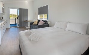 Superior Studio | 3 chambres, Wi-Fi gratuit