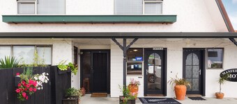 Manfeild Park Motel