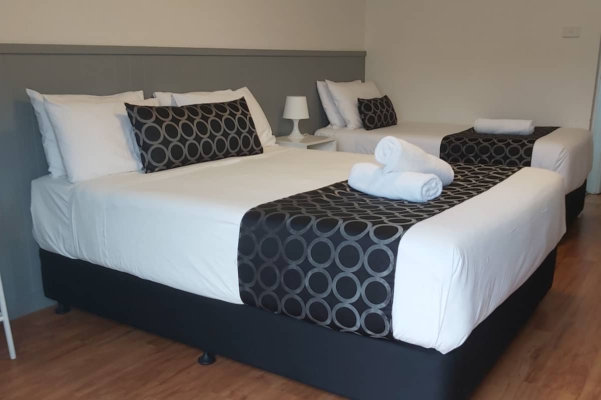 Desk, laptop workspace, iron/ironing board, free WiFi