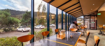 Mornington Inn