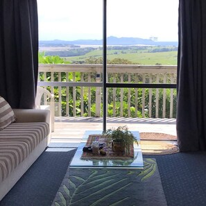 50-inch flat-screen TV with cable channels, TV - Mangawhai Retreat Apartments (Mangawhai)