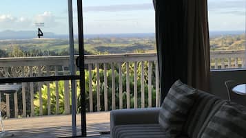 Panoramic Apartment, 1 Queen Bed, Kitchenette, Ocean View | View from room