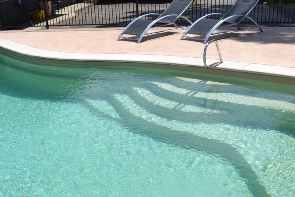 Outdoor pool, pool loungers