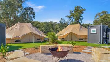 Banksia Retreat Tent | Terrace/patio