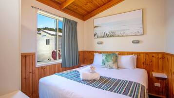 Standard 2BR Cabin | Free WiFi, bed sheets