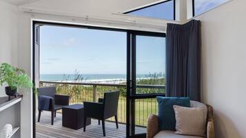 Standard Studio, Kitchenette, Ocean View (Stylish Studio) | Balcony