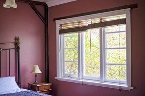 Fig Tree Cottage | 1 bedroom, free WiFi, bed sheets - Karribank (Porongurup)