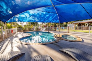 Outdoor pool - NRMA Capricorn Yeppoon Holiday Park (Mulambin)