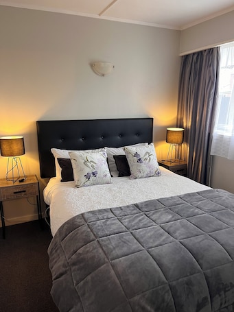 Standard Suite, 2 Bedrooms, Non Smoking, Kitchen (Apartment). Aorangi Motel