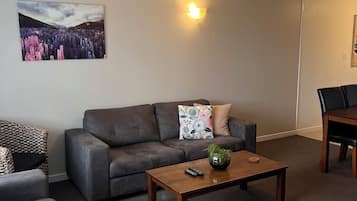 Standard Suite, 2 Bedrooms, Non Smoking, Kitchen (Apartment) | Living area