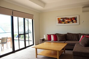 Gnarabup Beach House at the Break | Living area