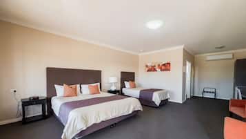 Deluxe Triple Room (Deluxe Triple Share)