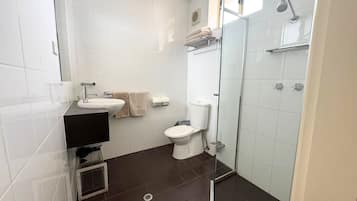 Shower, free toiletries, hair dryer, towels