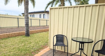 Sundowner Motel Hotel