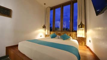In-room safe, rollaway beds, free WiFi, bed sheets