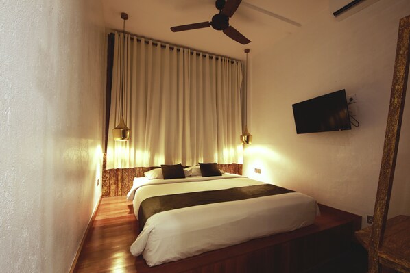 Superior AC Room | In-room safe, rollaway beds (surcharge), WiFi (free), bed sheets - Echoland Bed & Breakfast (Canggu)