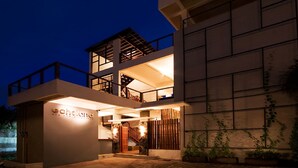 Interior entrance - Echoland Bed & Breakfast (Canggu)