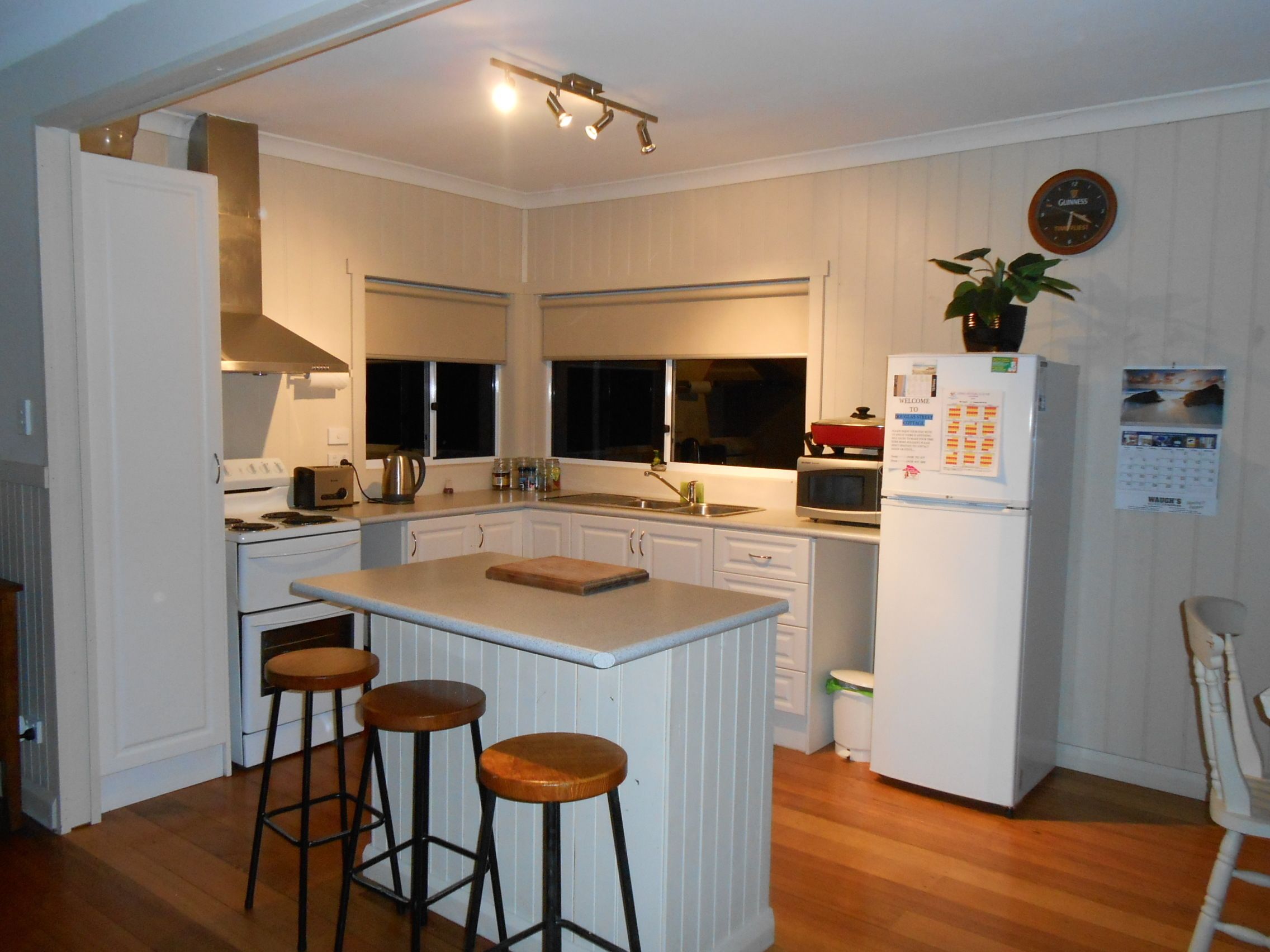 "Charm" On Douglas - 3Bedroom House (2kms from Tidelines) | Private kitchen | Fridge, microwave, stovetop, electric kettle