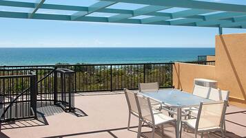 2 Bedroom Roof Top Apartment | Balcony