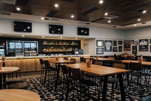 Lunch and dinner served  - The Club Hotel (Gladstone)