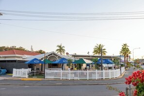 واجهة المنشأة