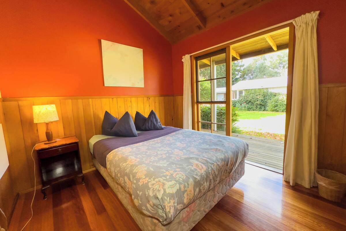 Double Room (Shared Facilities) - Located in the Main House | Free WiFi, bed sheets