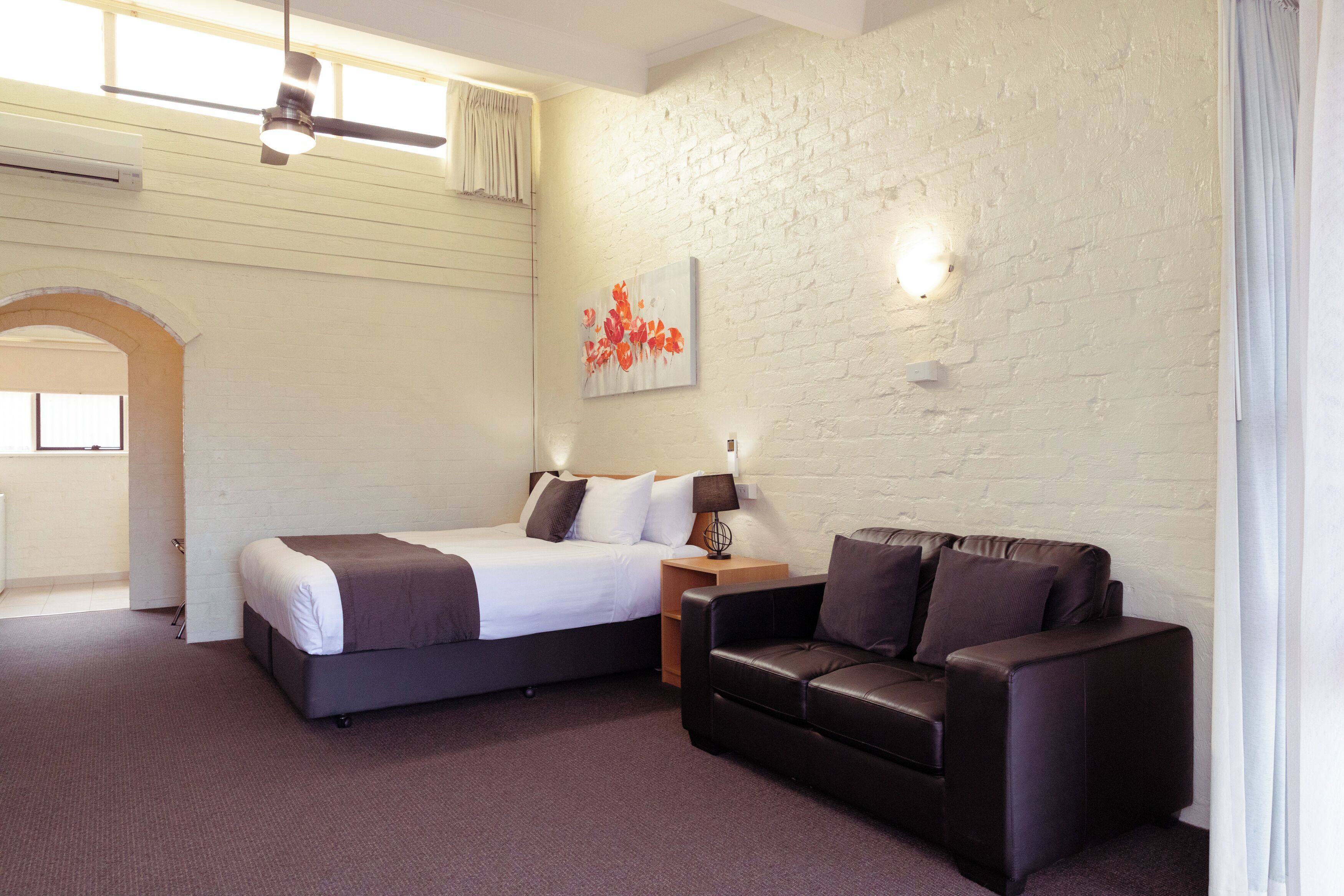 Studio Apartment | Blackout drapes, iron/ironing board, cribs/infant beds, free WiFi