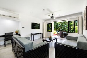Suite, 2 Schlafzimmer | Wohnbereich