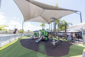 Außen-Kinderspielplatz