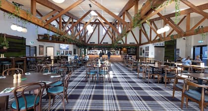 Currimundi Hotel Motel