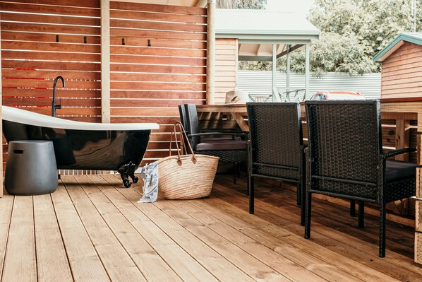 Luxury Tent | Terrace/patio - Port Fairy Holiday Park (Port Fairy)