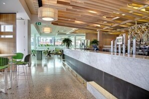 Bar (on property) - Walkers Arms Hotel (Walkerville)