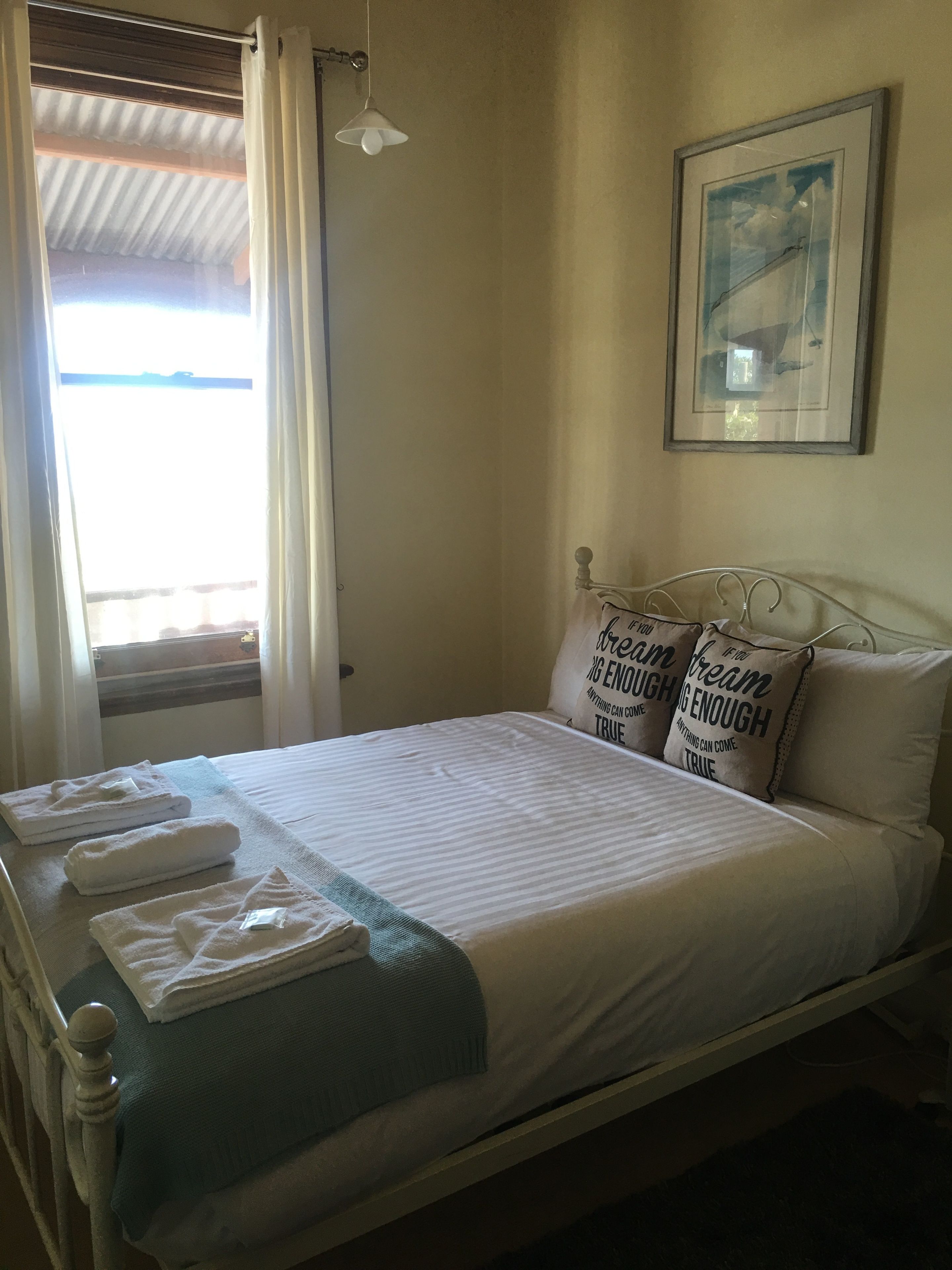 Basic Twin Room, Shared Bathroom