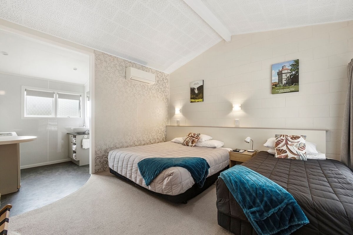 Standaard studio (Studio Unit) | 1 slaapkamer, een strijkplank/strijkijzer, gratis babybedden
