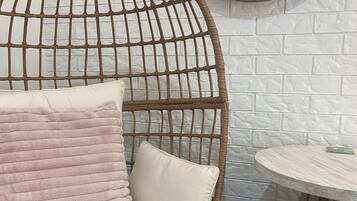 Design Room, 1 Queen Bed, Non Smoking, Refrigerator & Microwave (Queen Room) | Premium bedding, pillowtop beds, individually decorated