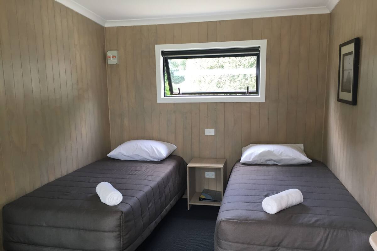 Cabana luxo, 2 camas de solteiro, vista para o parque