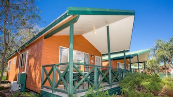 Deluxe Cabin | Exterior