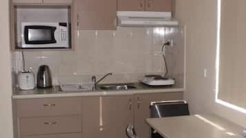 冰箱、茶具/咖啡用具、厨具/餐具