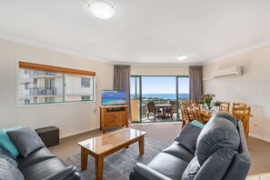 Living room - Sunshine Towers (Maroochydore)