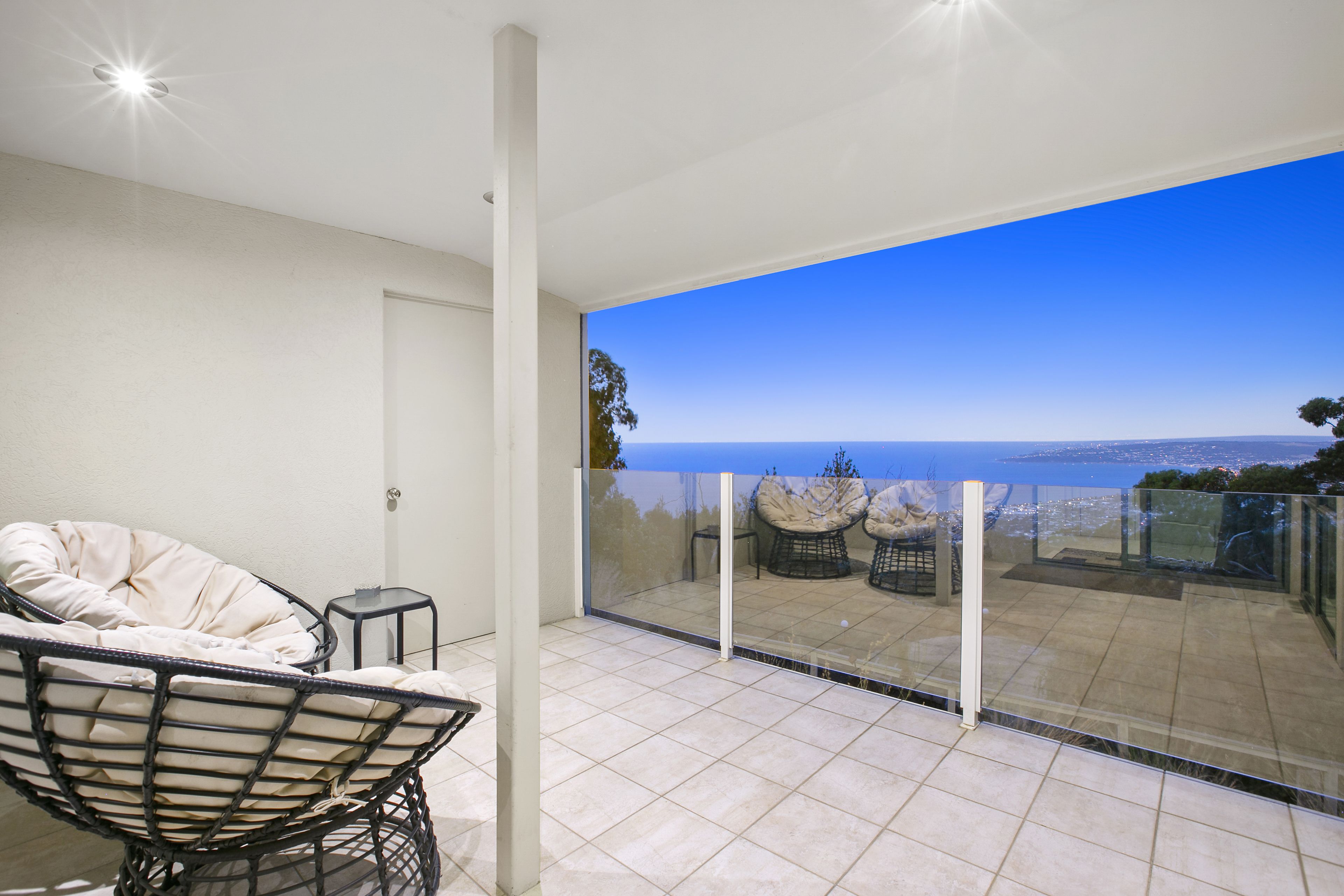 Comfort-Suite, 1 King-Bett, Buchtblick, Meerseite | Balkon