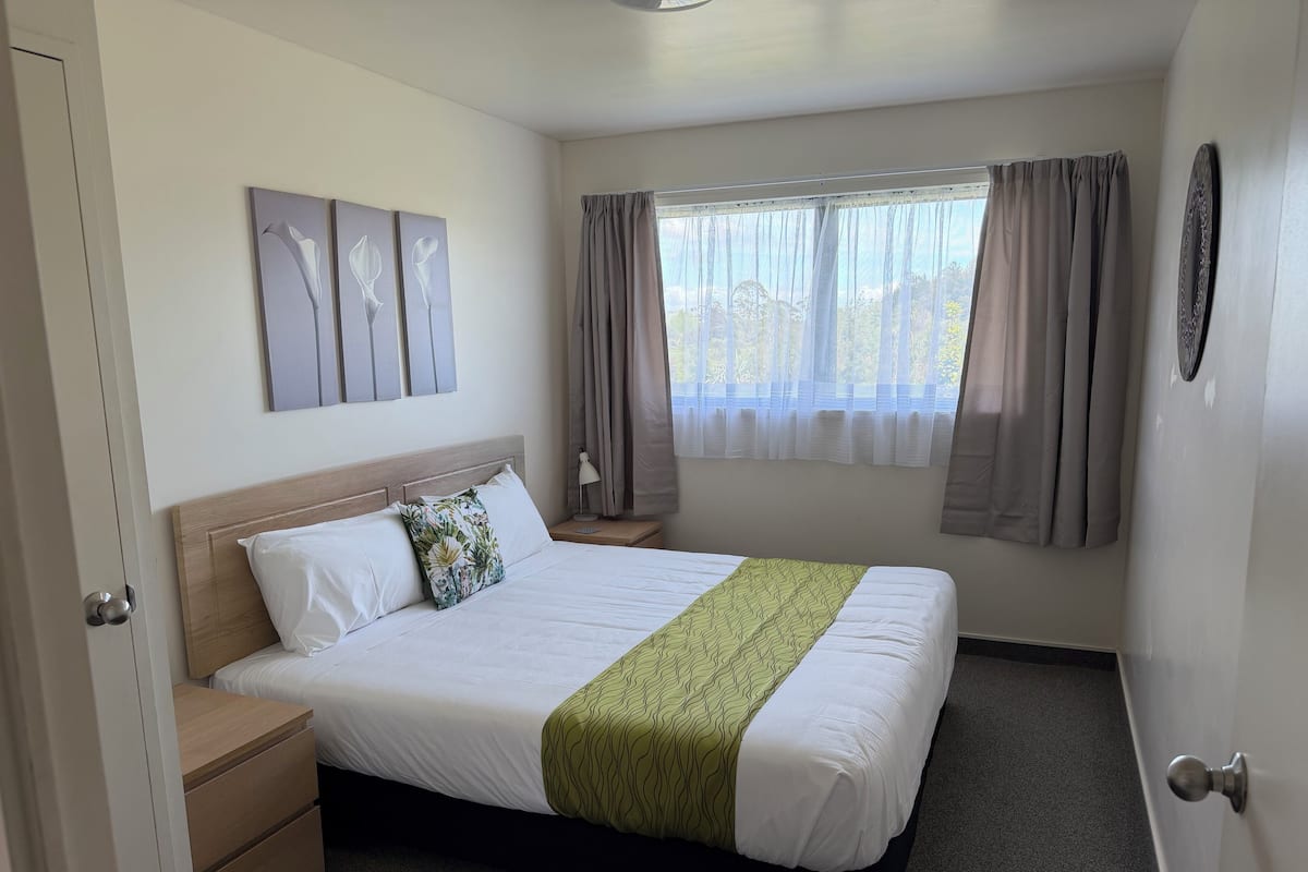 Family Suite | 2 bedrooms, premium bedding, individually furnished, desk