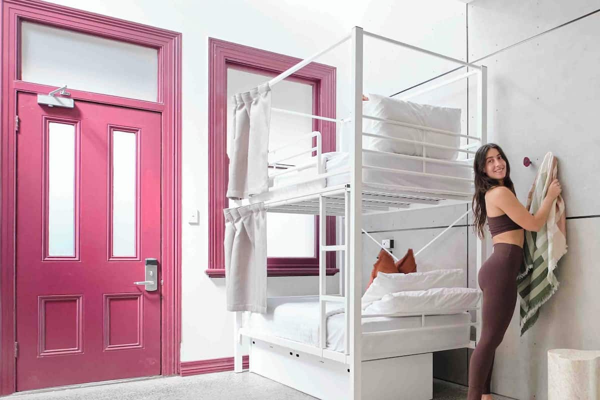 Private 4 Bed Dorm | Iron/ironing board, free WiFi, bed sheets