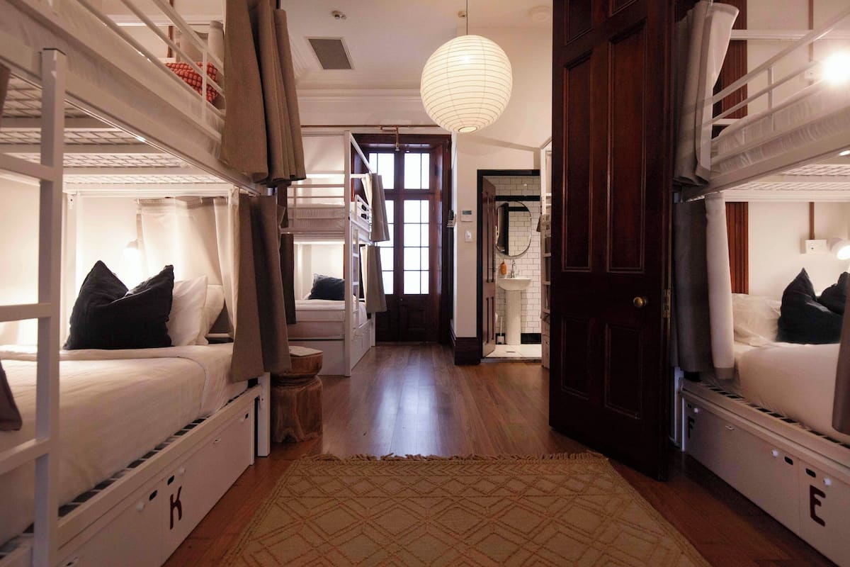 Private 12 Bed Ensuite Dorm | Iron/ironing board, free WiFi, bed sheets