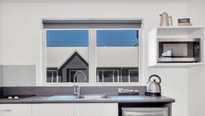 One Bedroom | Private kitchenette - Matamata Central Motel (Matamata)