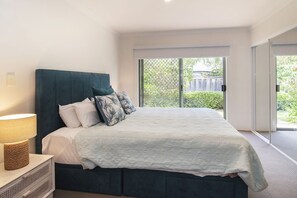 8 Person Villa – Min 2 Nights | Iron/ironing board, free WiFi, bed sheets - Bayshore Beachside Resort (Quindalup)