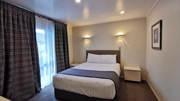 Apartamento standard, 2 quartos, para não fumantes, cozinha (Suite) | Espaço de trabalho para notebook, cortinas blackout