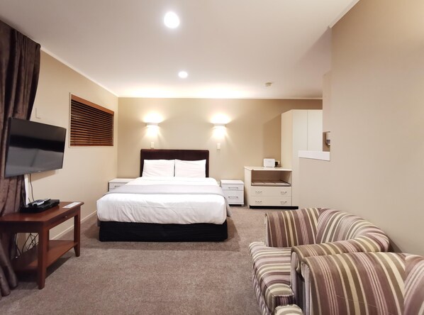 Spa Bath with double spa bath + shower