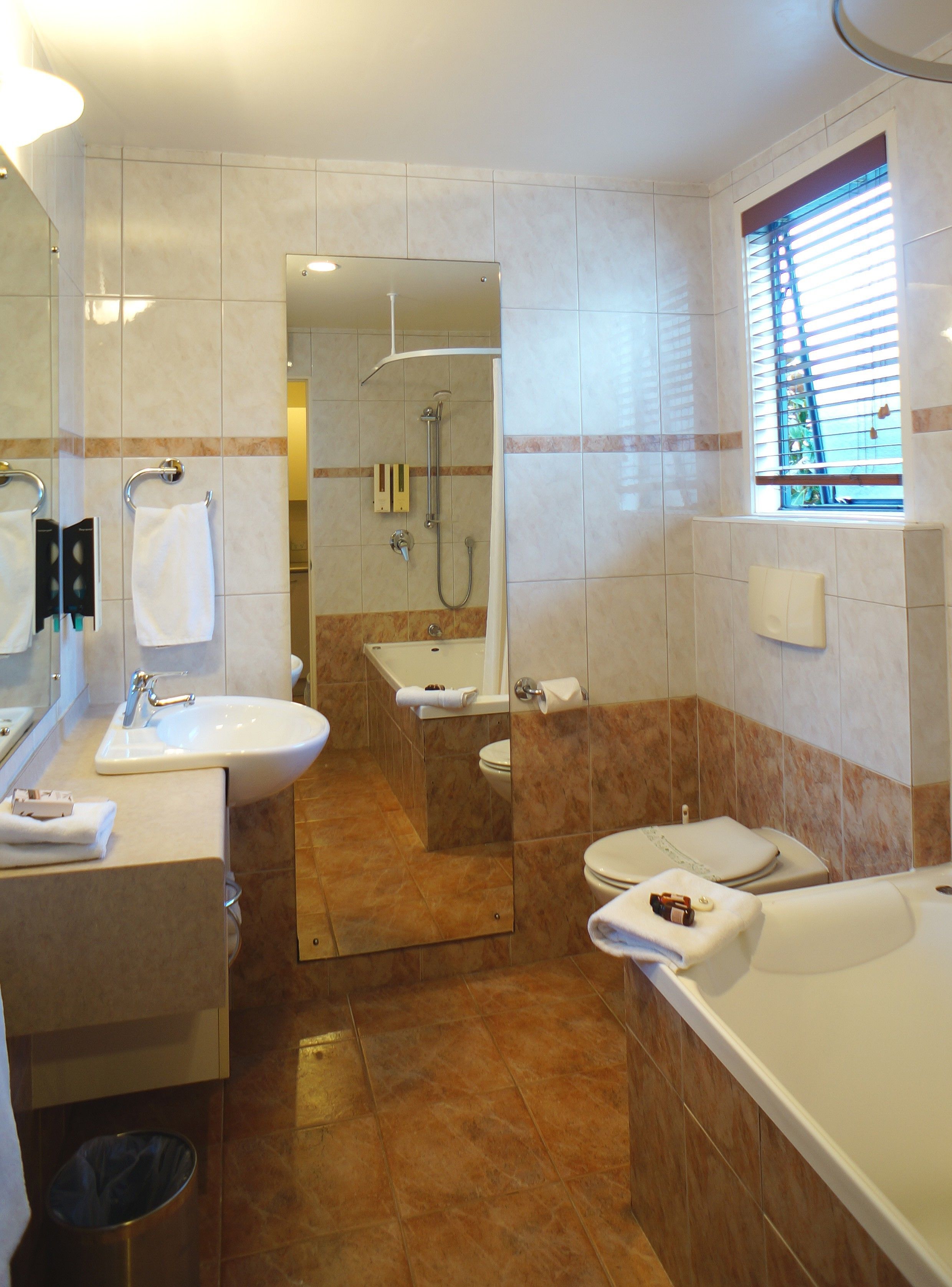 Photo - Cornwall Park Motor Inn
