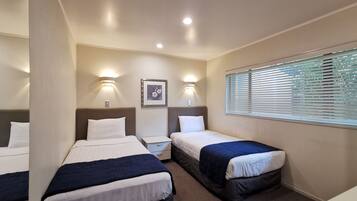 Appartement Standard, 2 chambres, non-fumeurs, cuisine (Suite) | Espace de travail pour ordinateur portable, rideaux occultants
